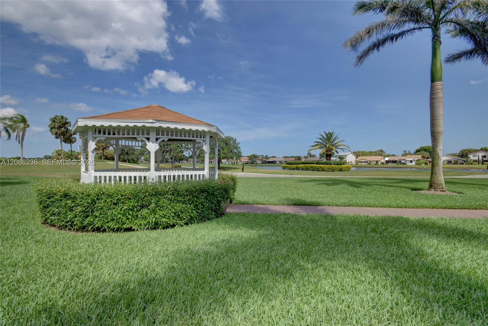 11622 Creekside Drive Property Photo 64