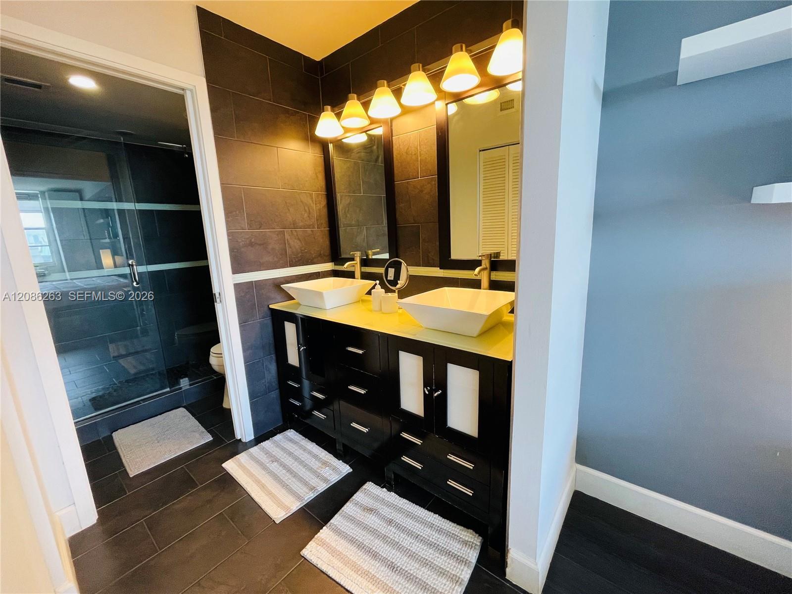 2333 Brickell Avenue 409 Property Photo 4