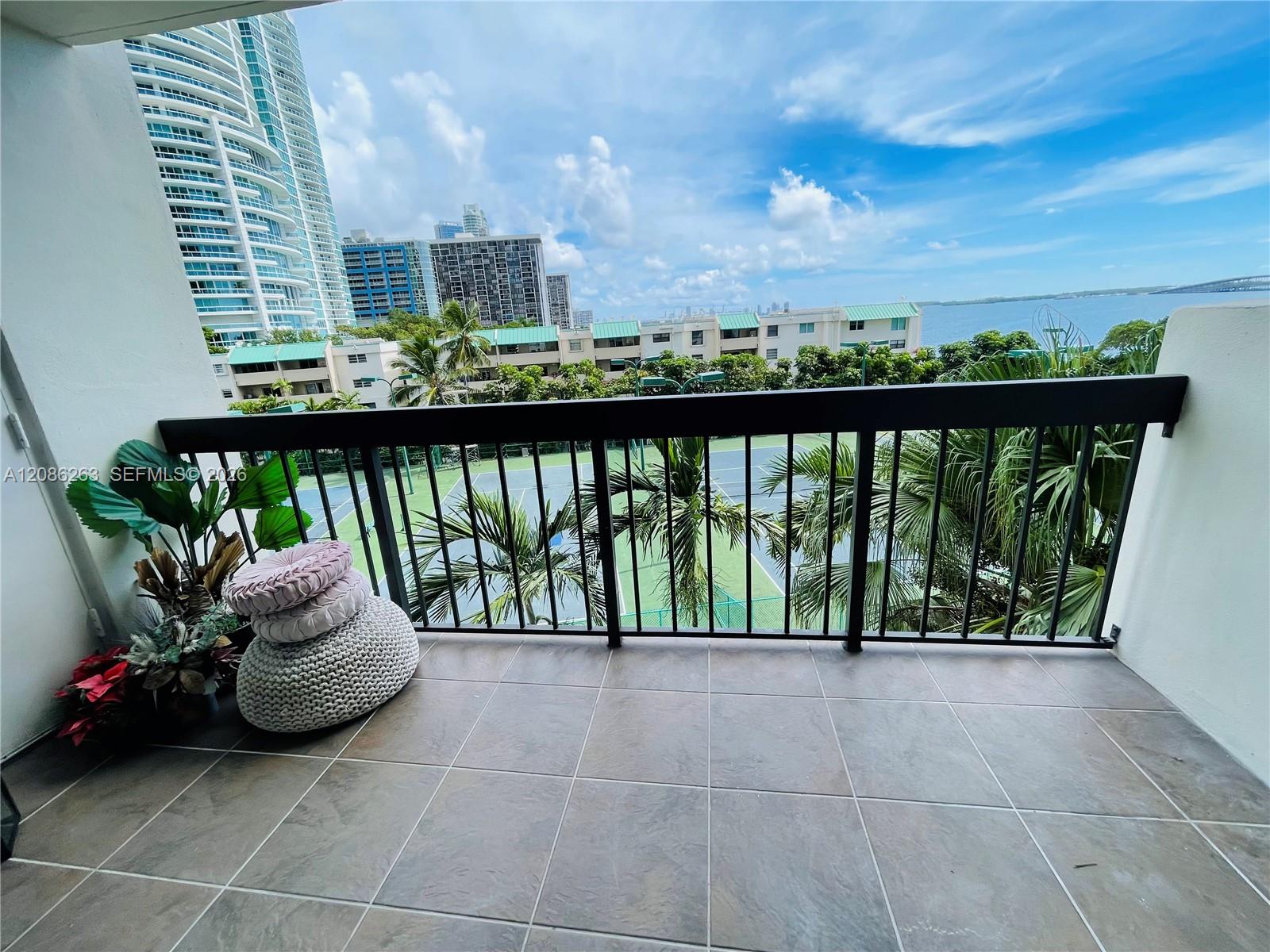 2333 Brickell Avenue 409 Property Photo 23