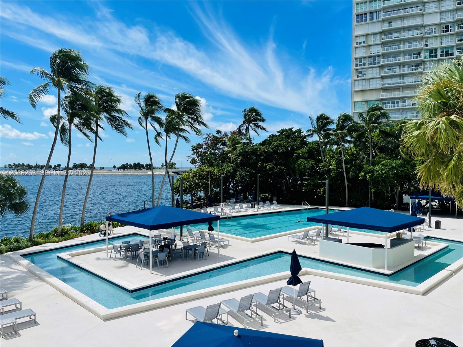 2333 Brickell Avenue 409 Property Photo 29