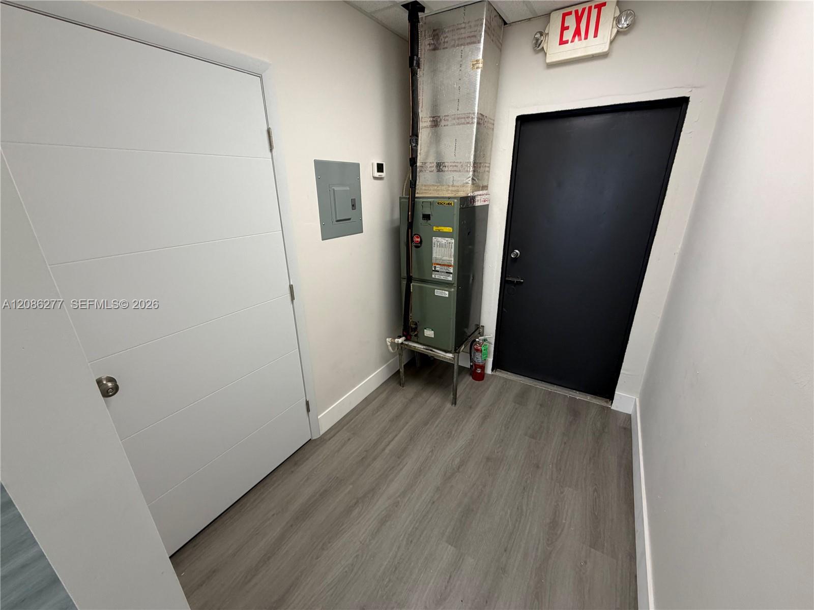A12086277 Property Photo 6