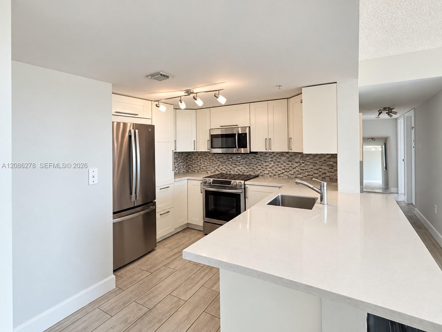 3000 Coral Way 1408 Property Photo 6