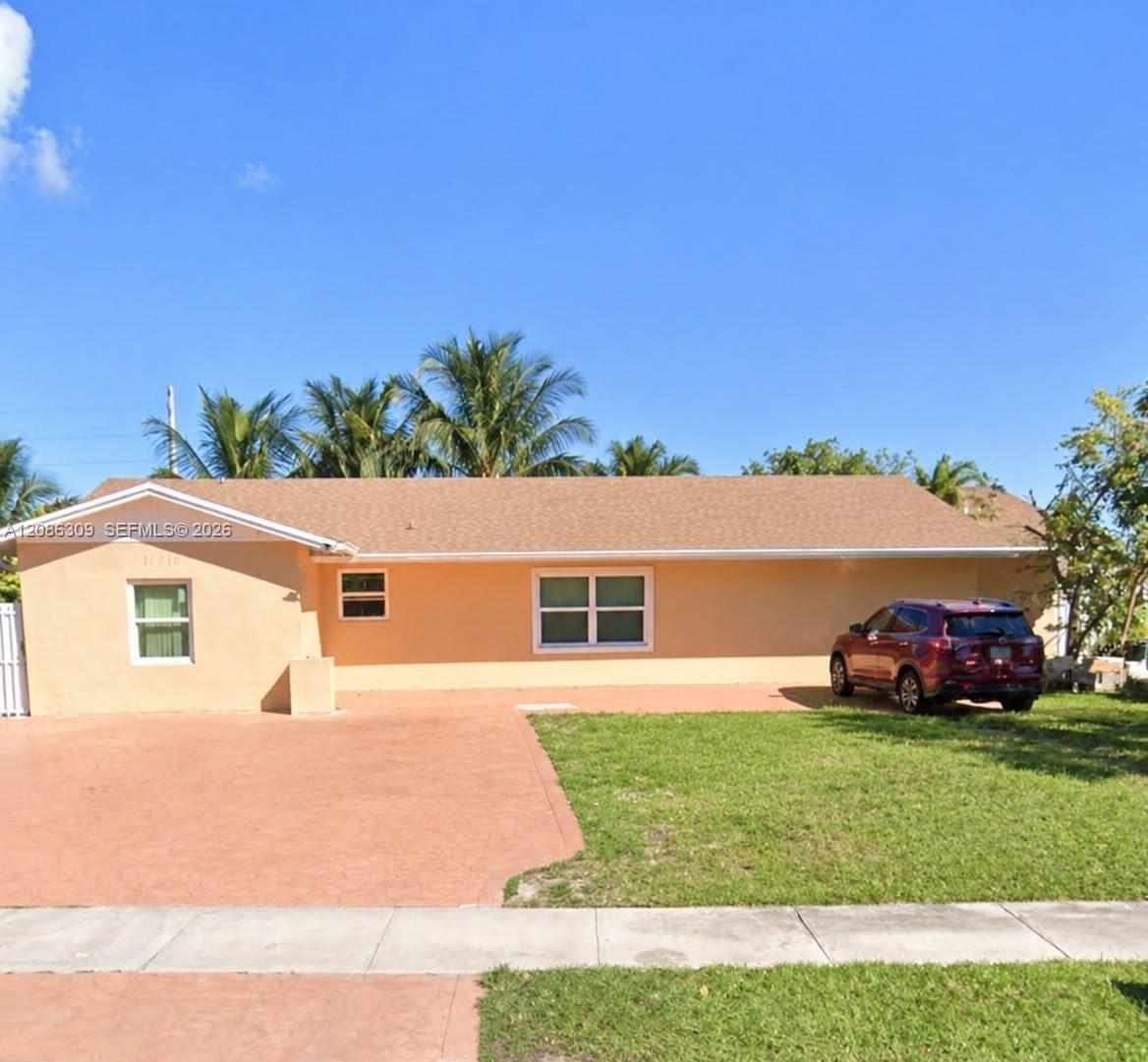 16515 Sw 107th Court Property Photo 1