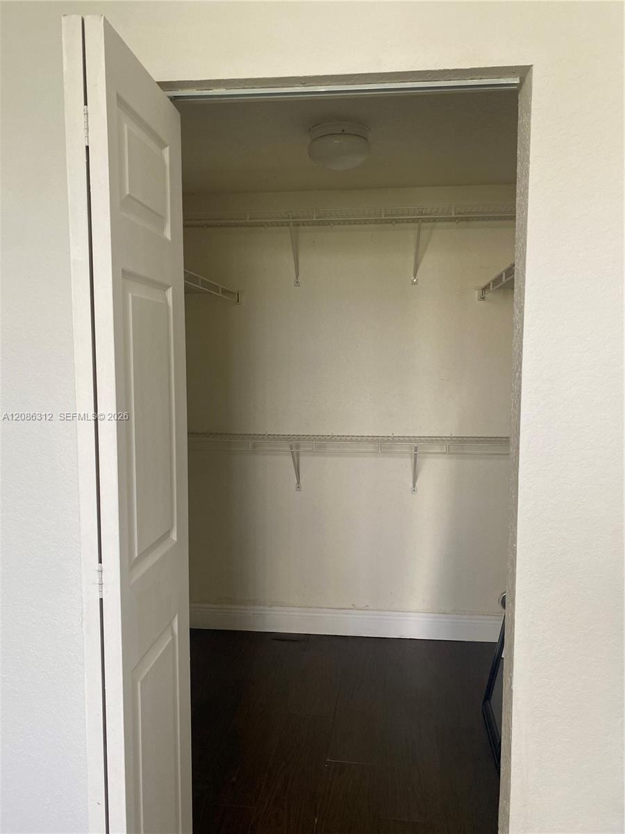 A12086312 Property Photo 10