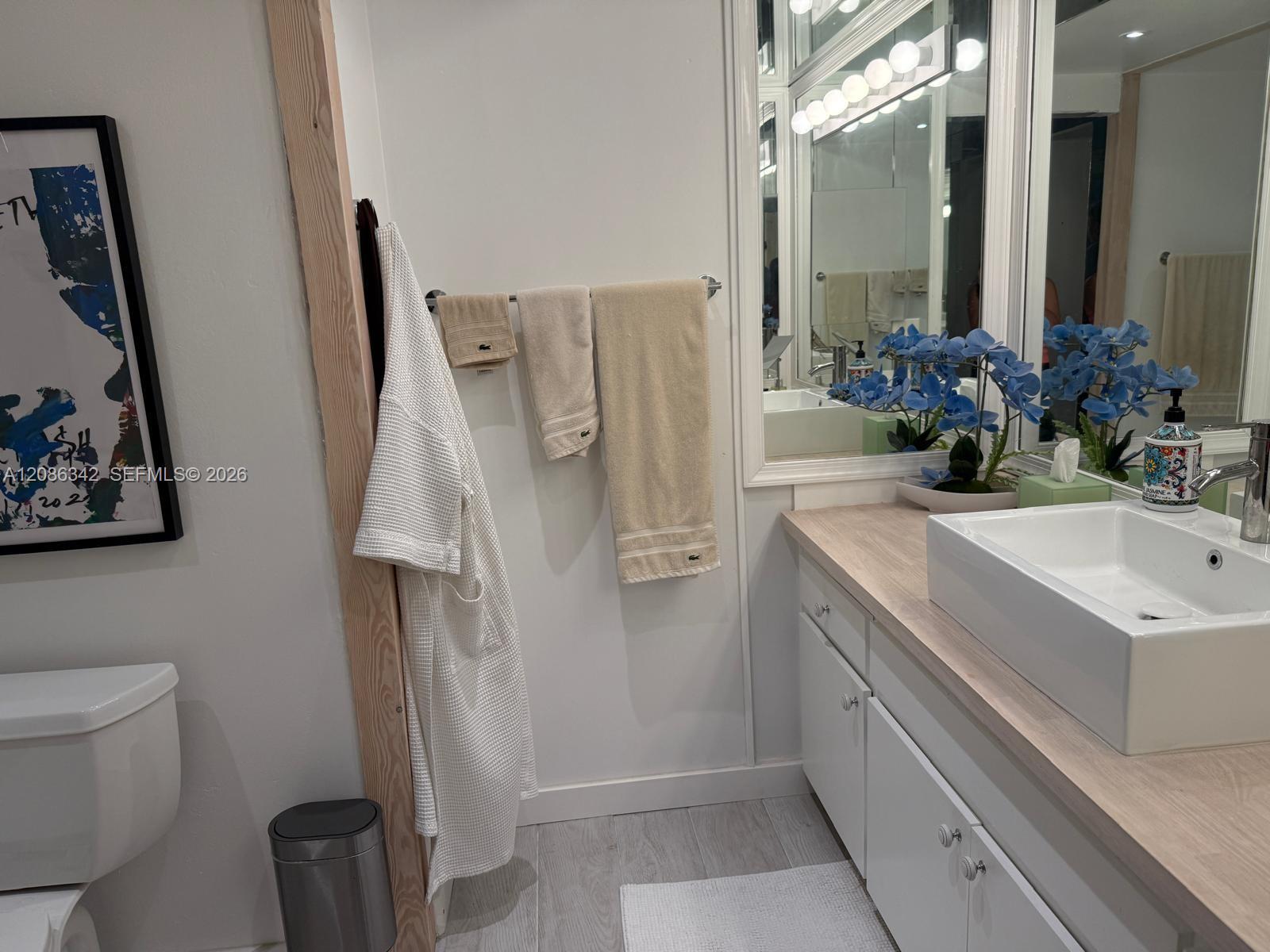 A12086342 Property Photo 16
