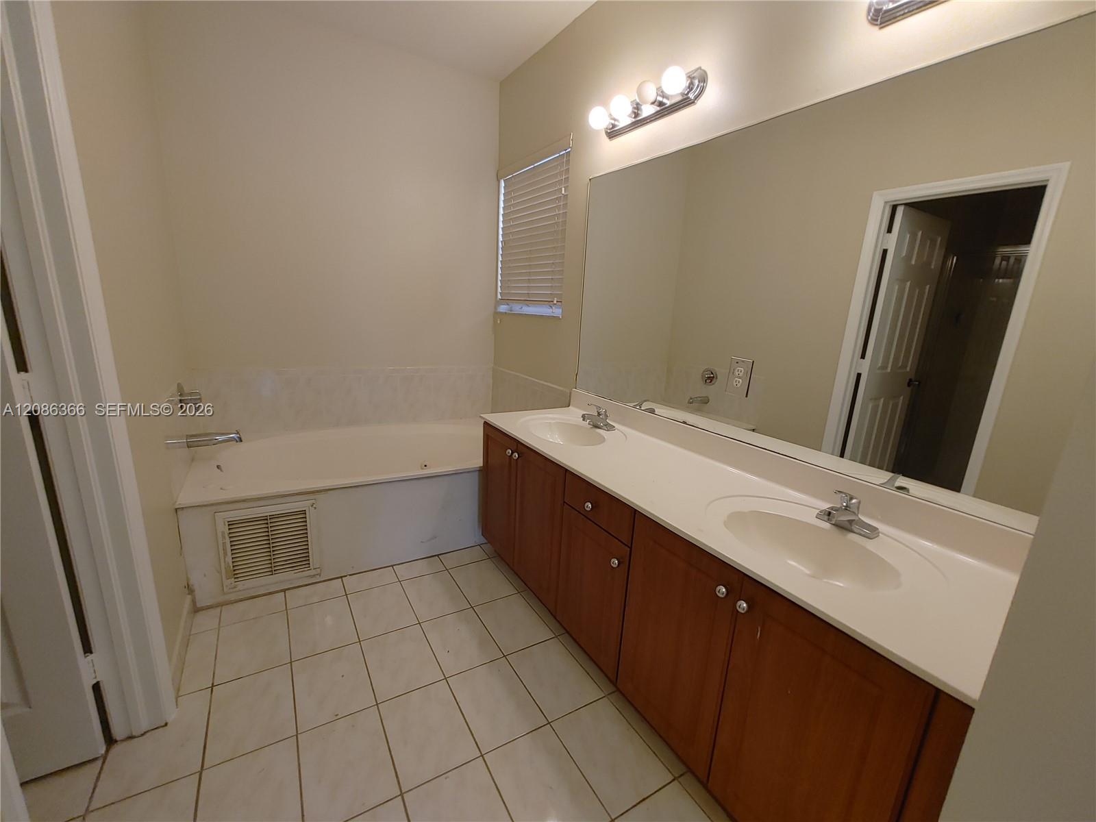 15243 Sw 28 Te Property Photo 40