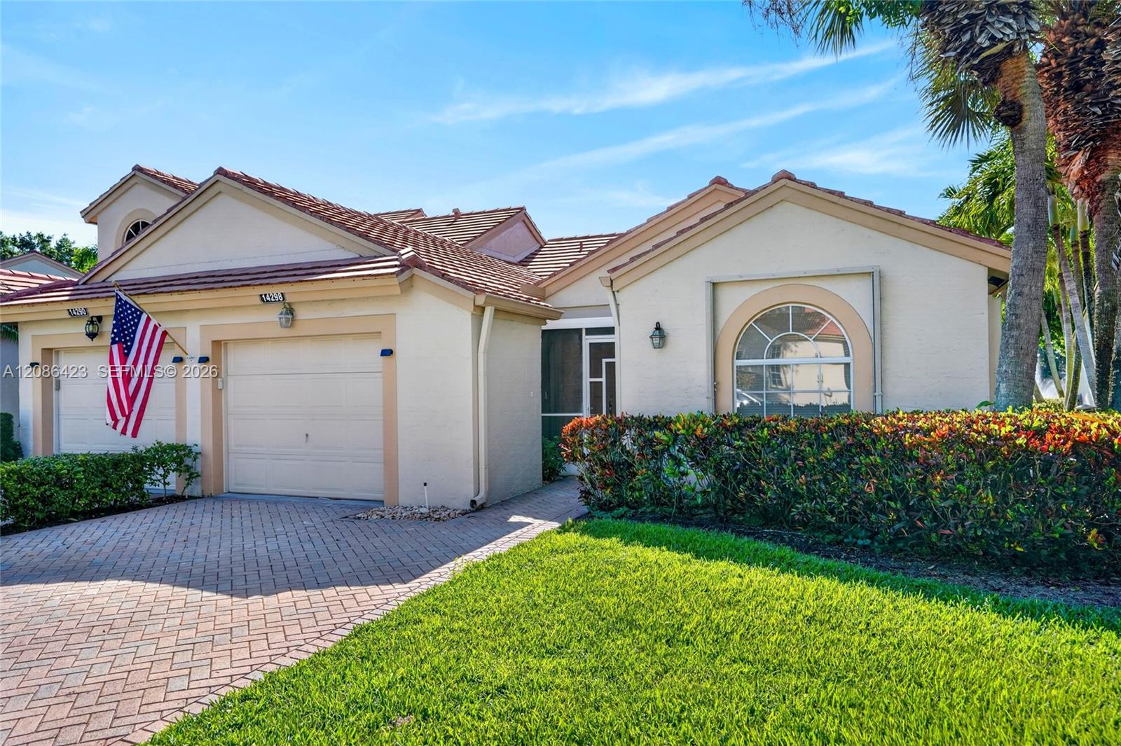 14298 Ruby Pointe Drive Property Photo 5