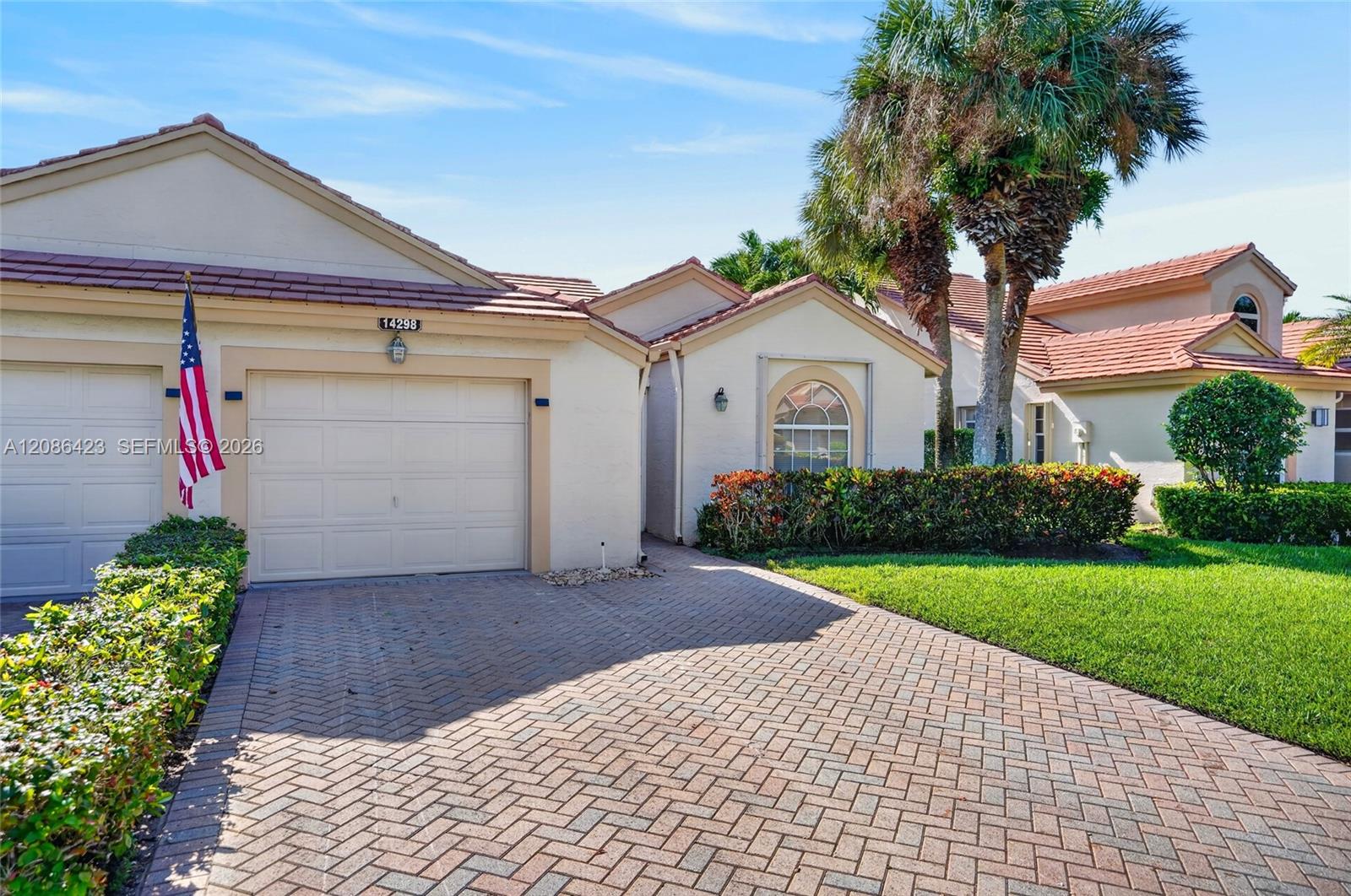 14298 Ruby Pointe Drive Property Photo 6