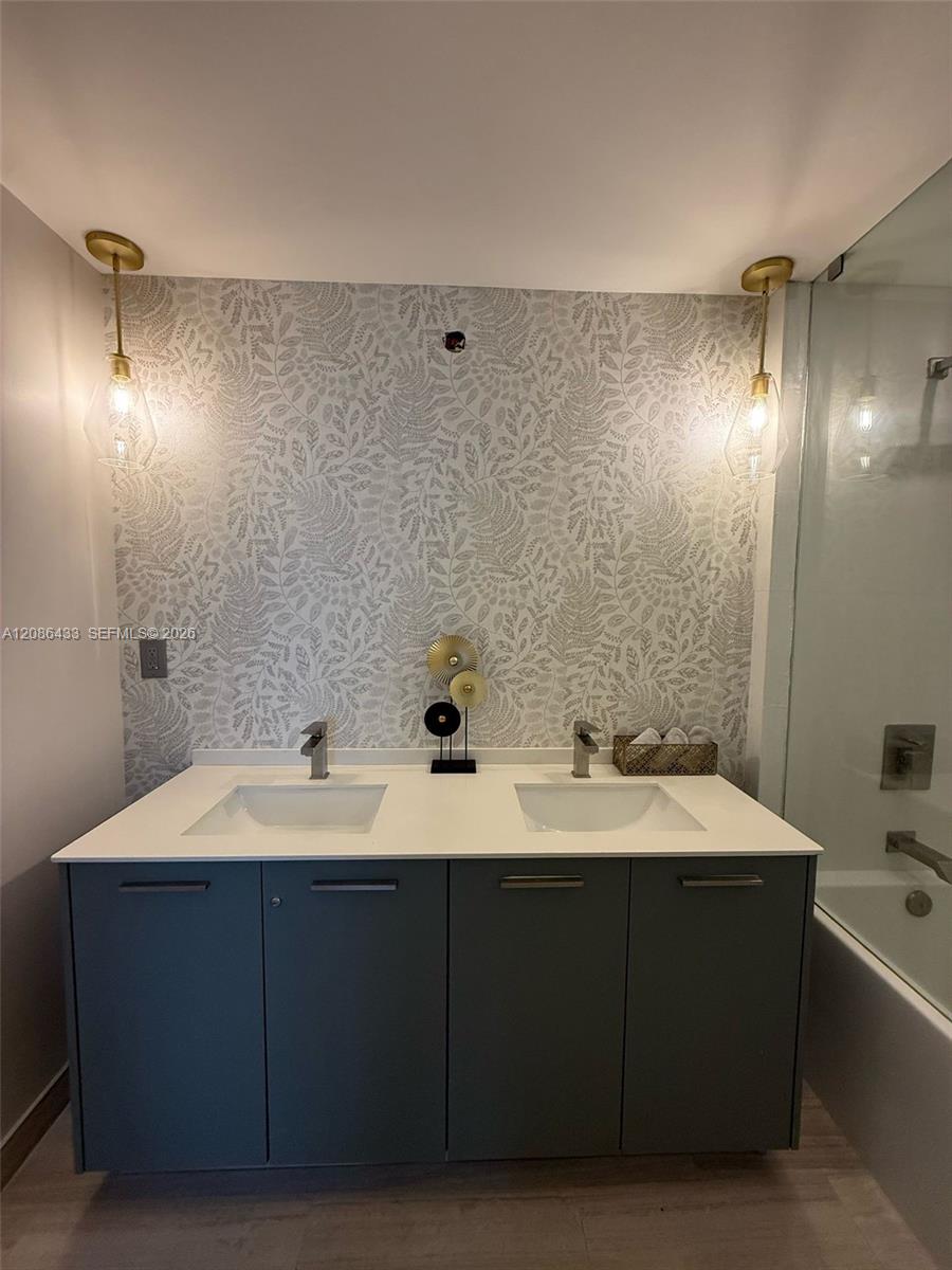 1300 Brickell Bay Drive 604 Property Photo 17