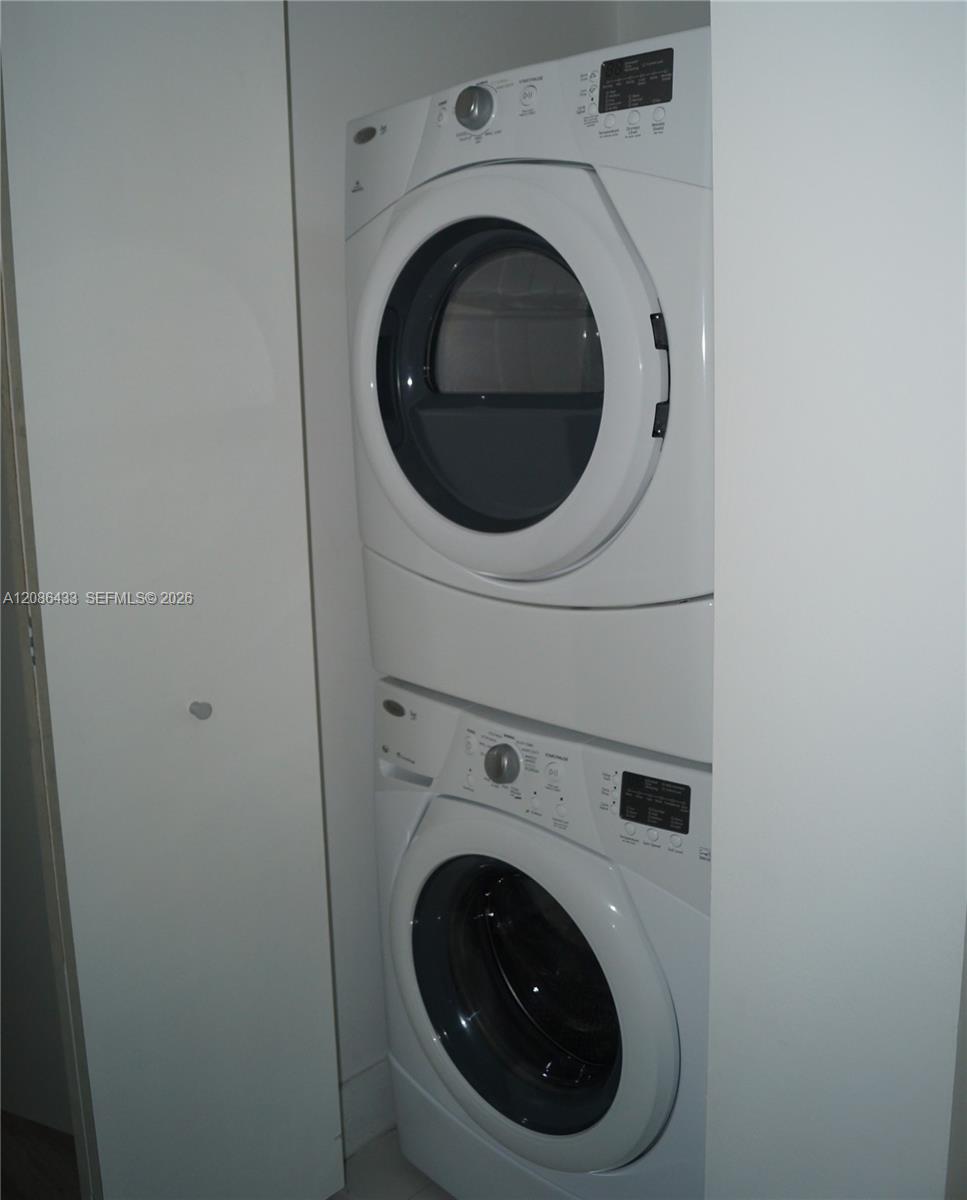 1300 Brickell Bay Drive 604 Property Photo 21