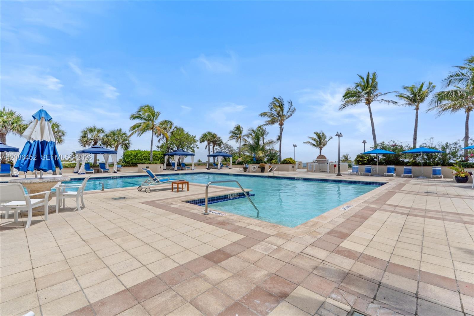 2100 S Ocean Lane 2010 Property Photo 24
