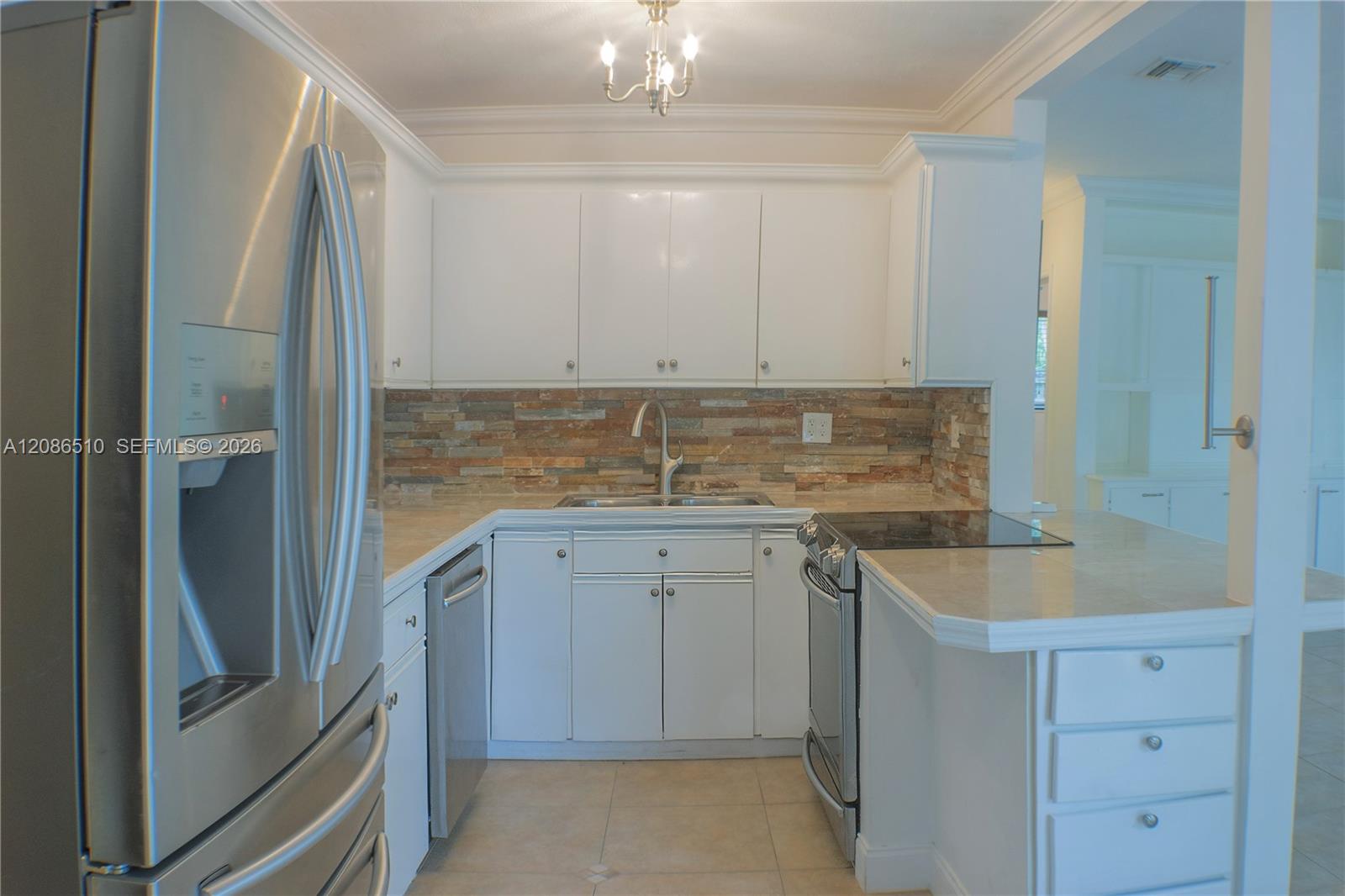 A12086510 Property Photo 5