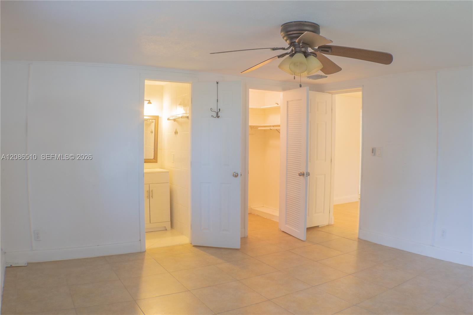 A12086510 Property Photo 6