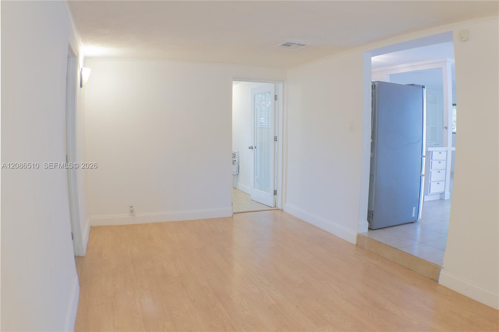 A12086510 Property Photo 10