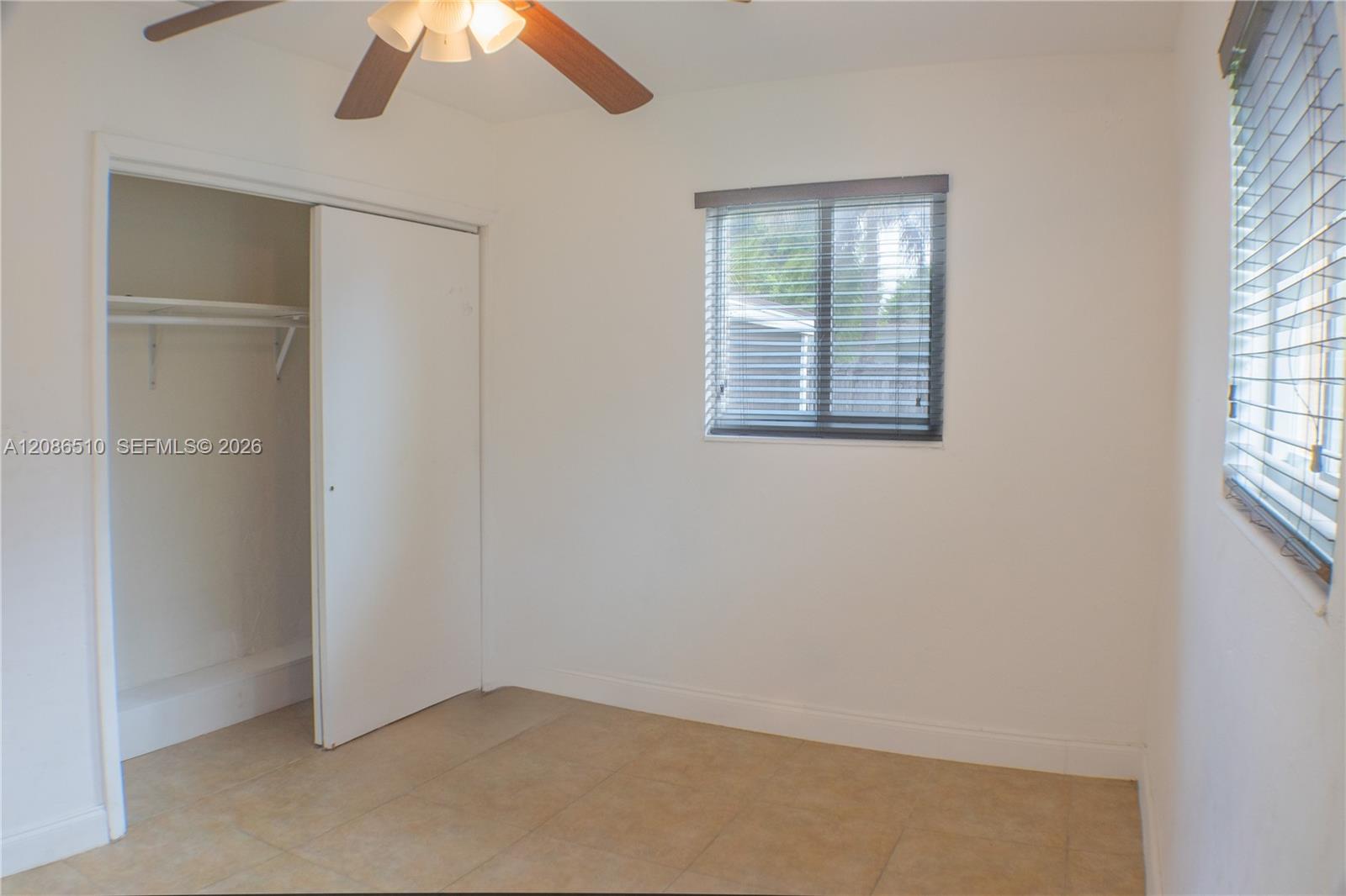 A12086510 Property Photo 11