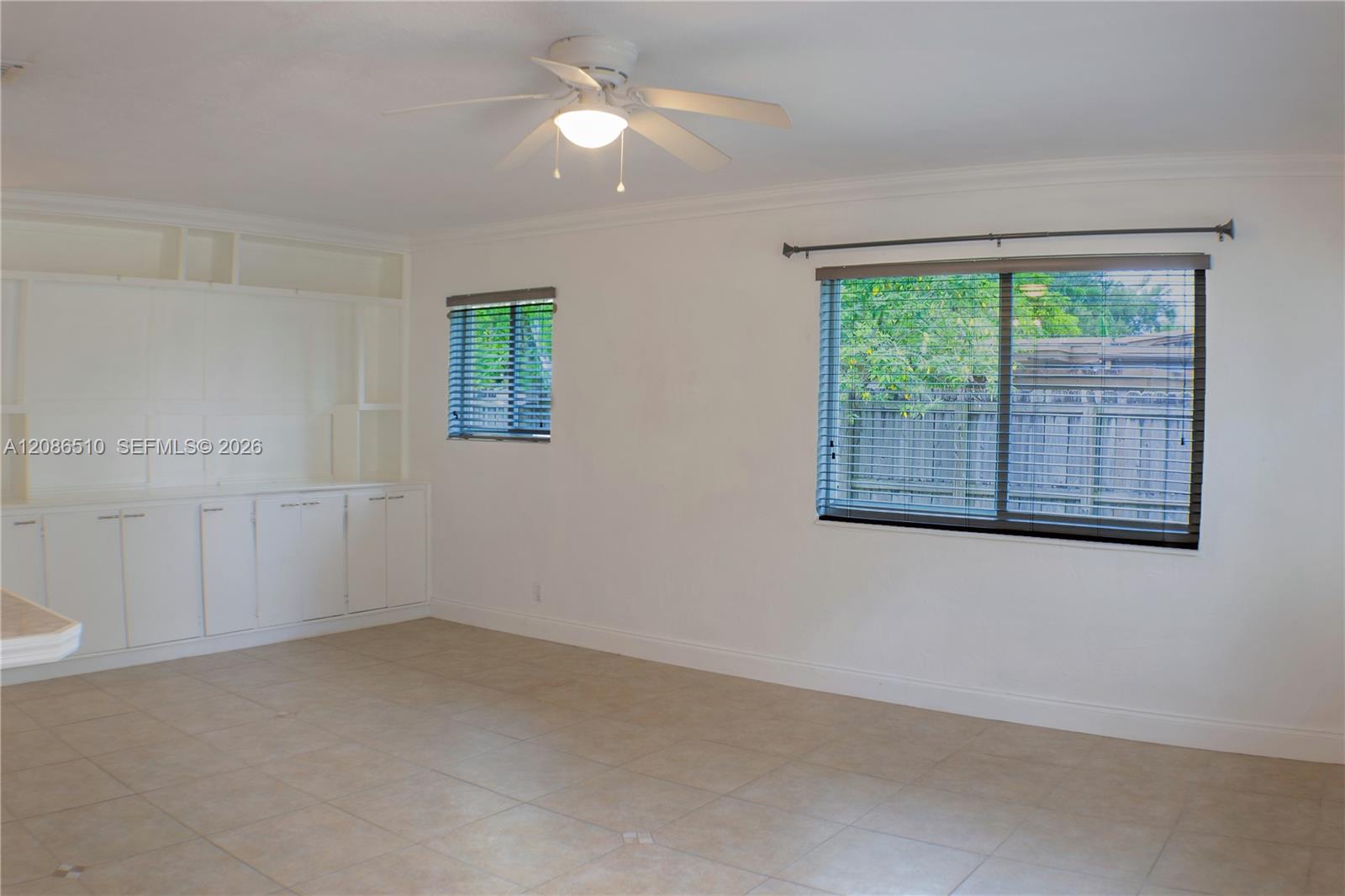 A12086510 Property Photo 14