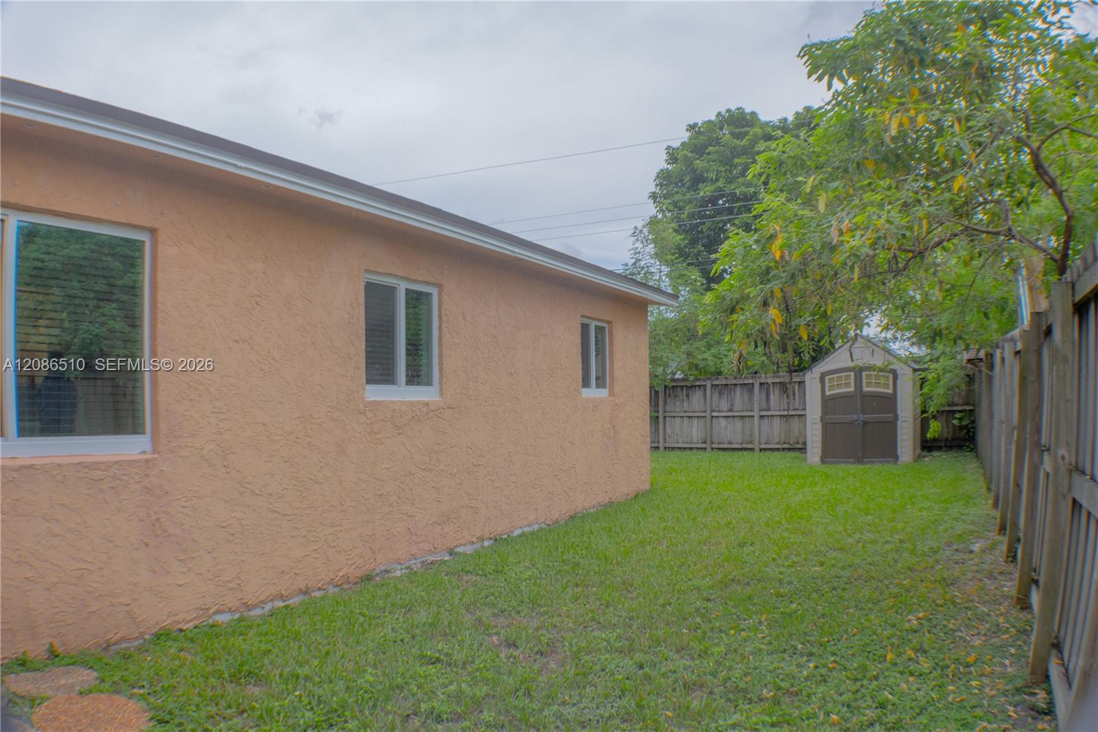A12086510 Property Photo 19