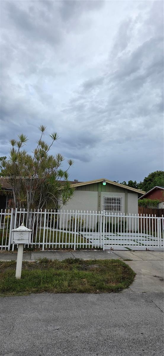 A12086511 Property Photo 1