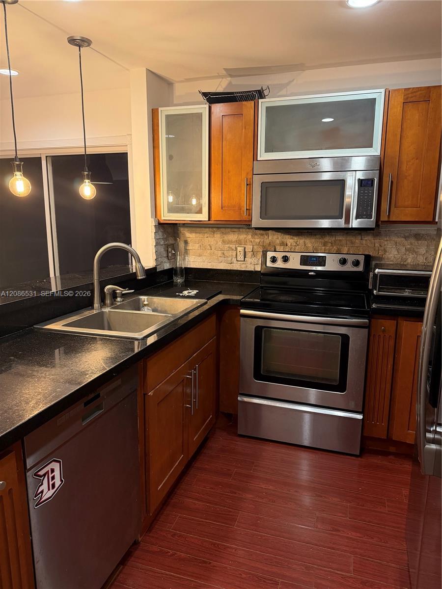 A12086531 Property Photo 4