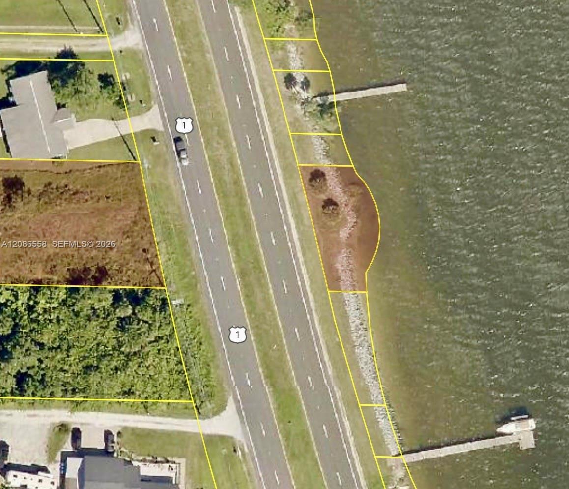 6810 Highway 1 Property Photo 2