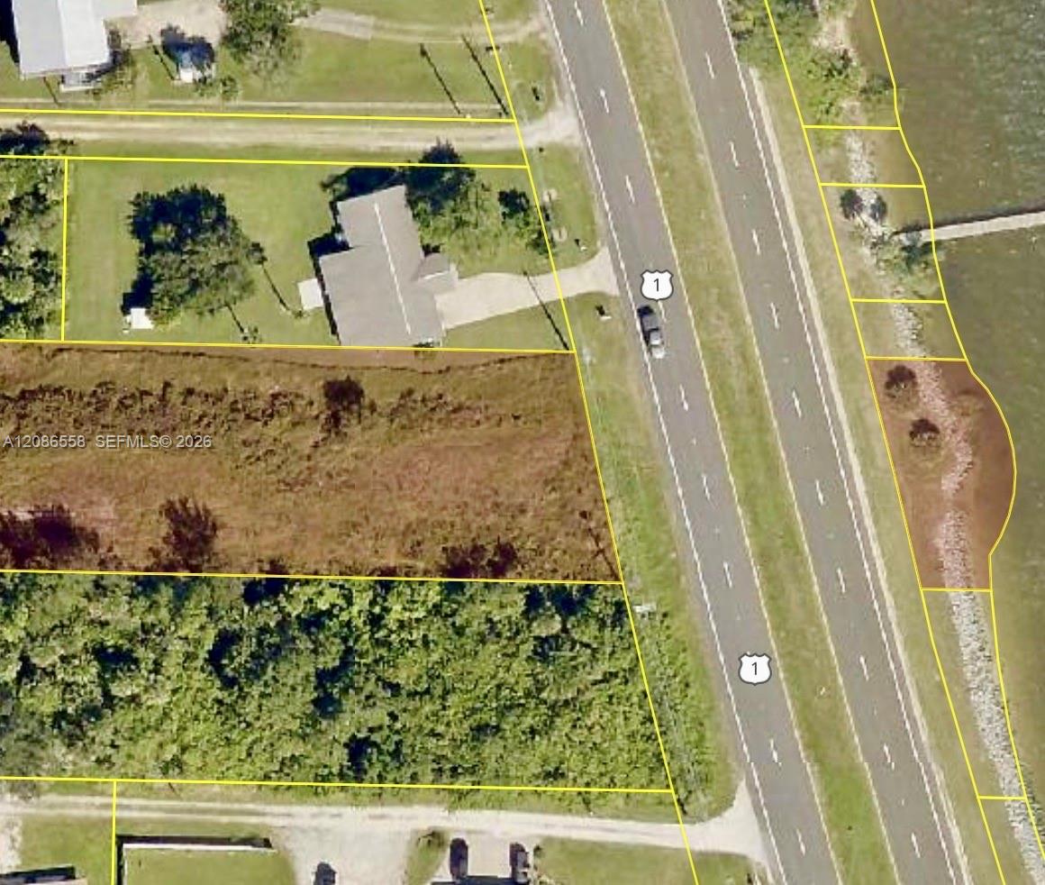 6810 Highway 1 Property Photo 3