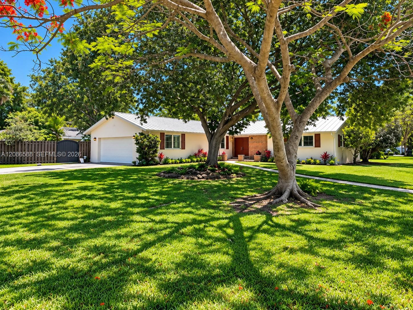 16101 Sw 87th Court Property Photo 7