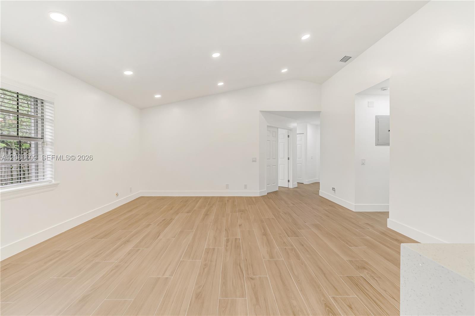 1290 Seagrape Circle Property Photo 6
