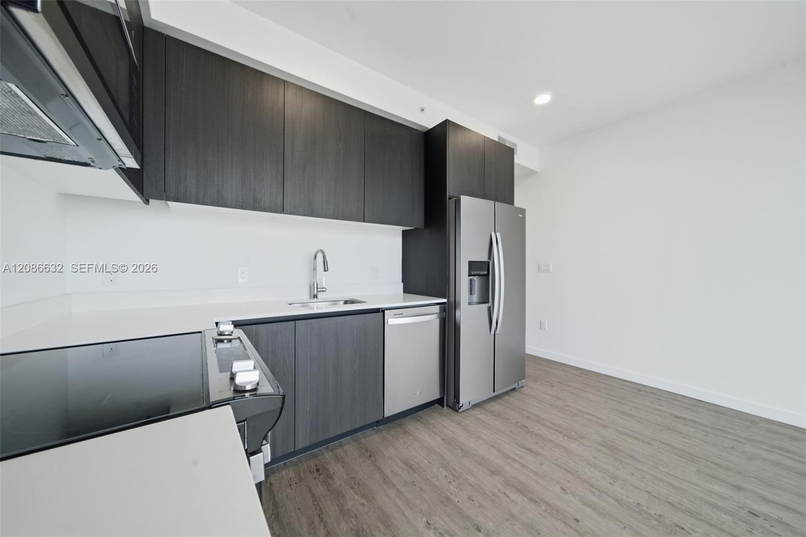 2000 Biscayne Boulevard 2414 Property Photo 14