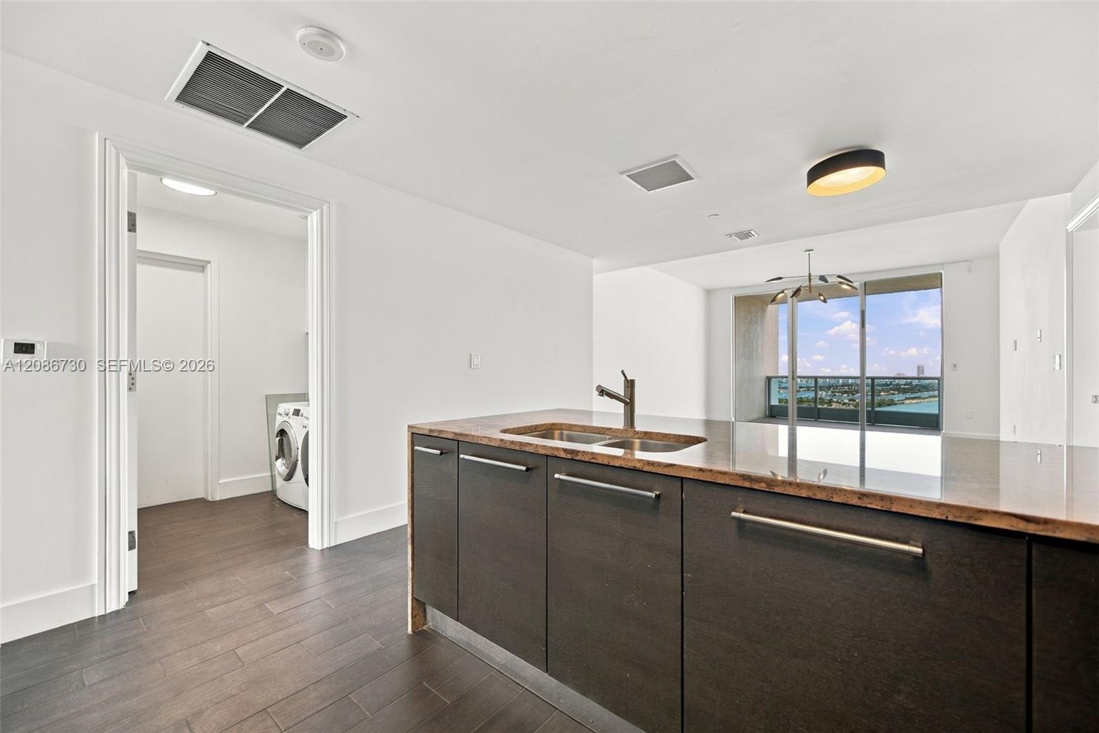 900 Biscayne Boulevard 3502 Property Photo 13