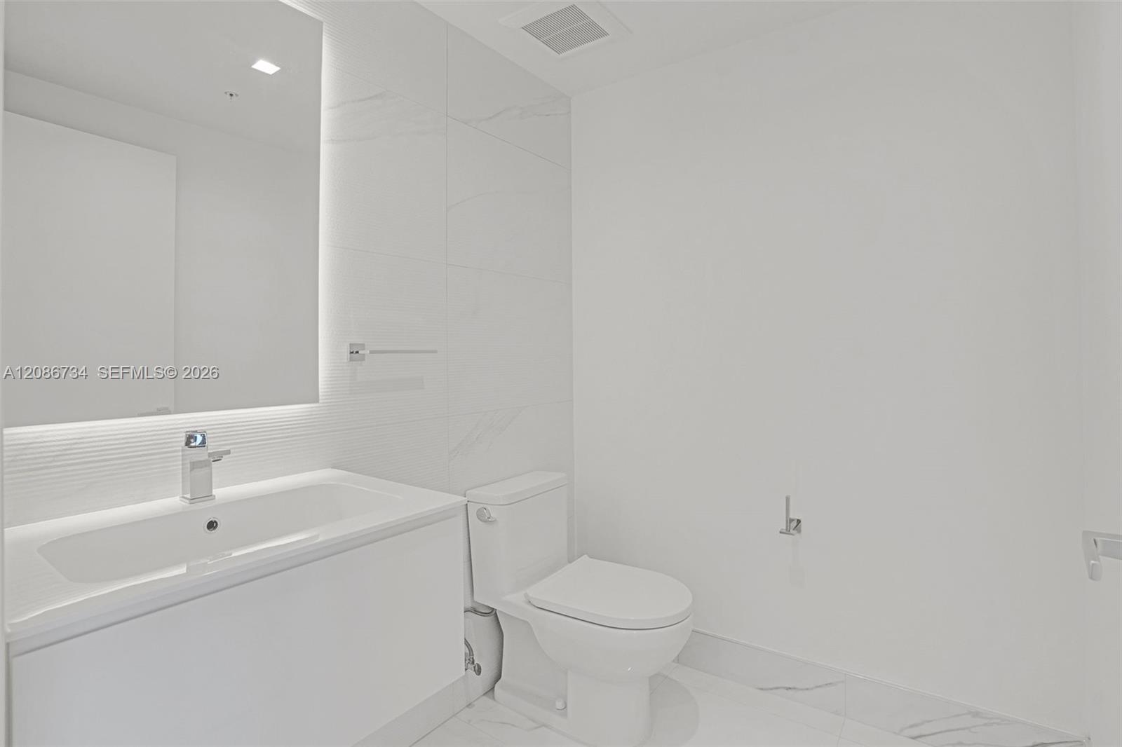 1170 E Hallandale 1003 Property Photo 6