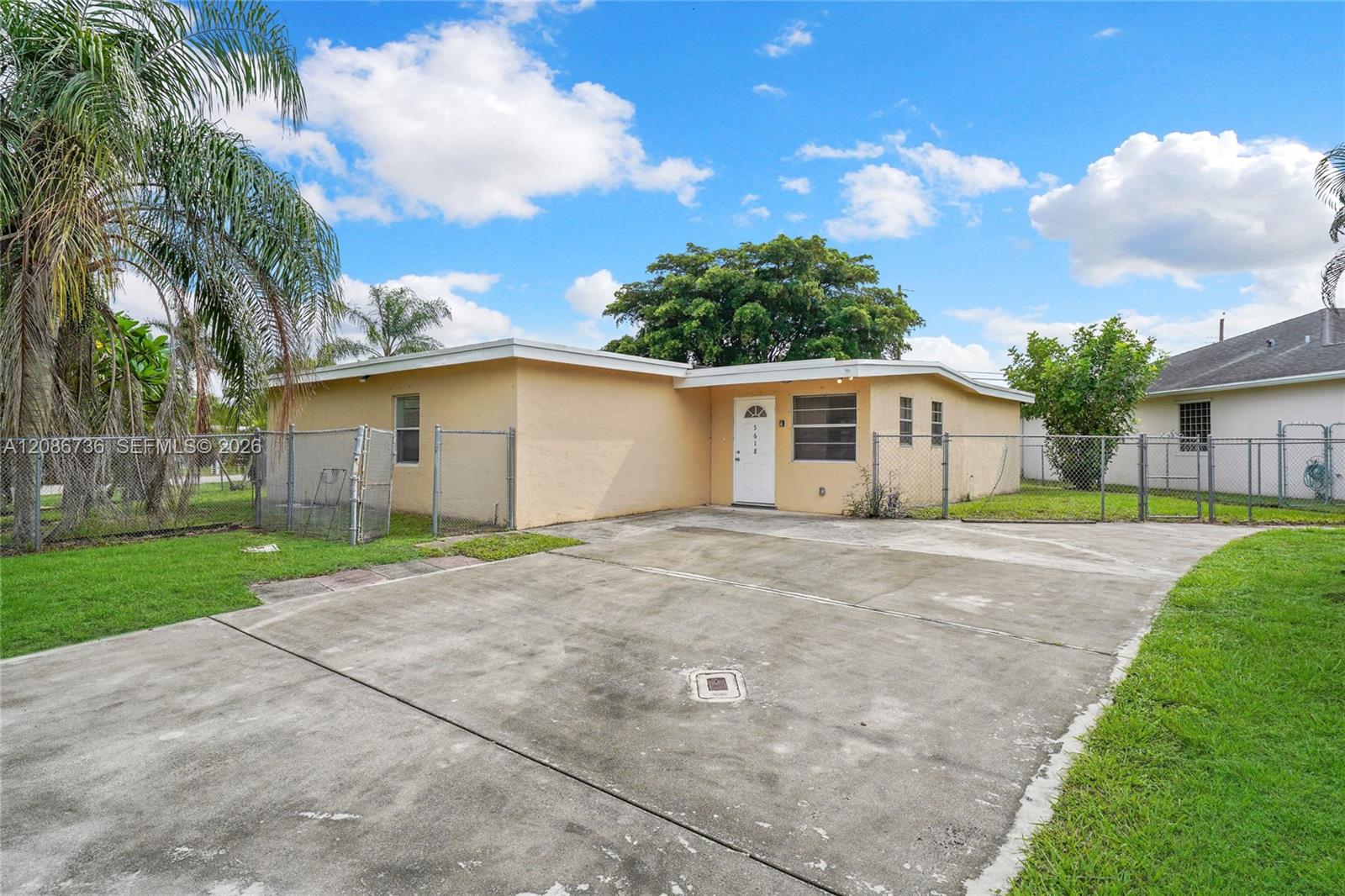 5618 Cinnamon Drive Property Photo 1