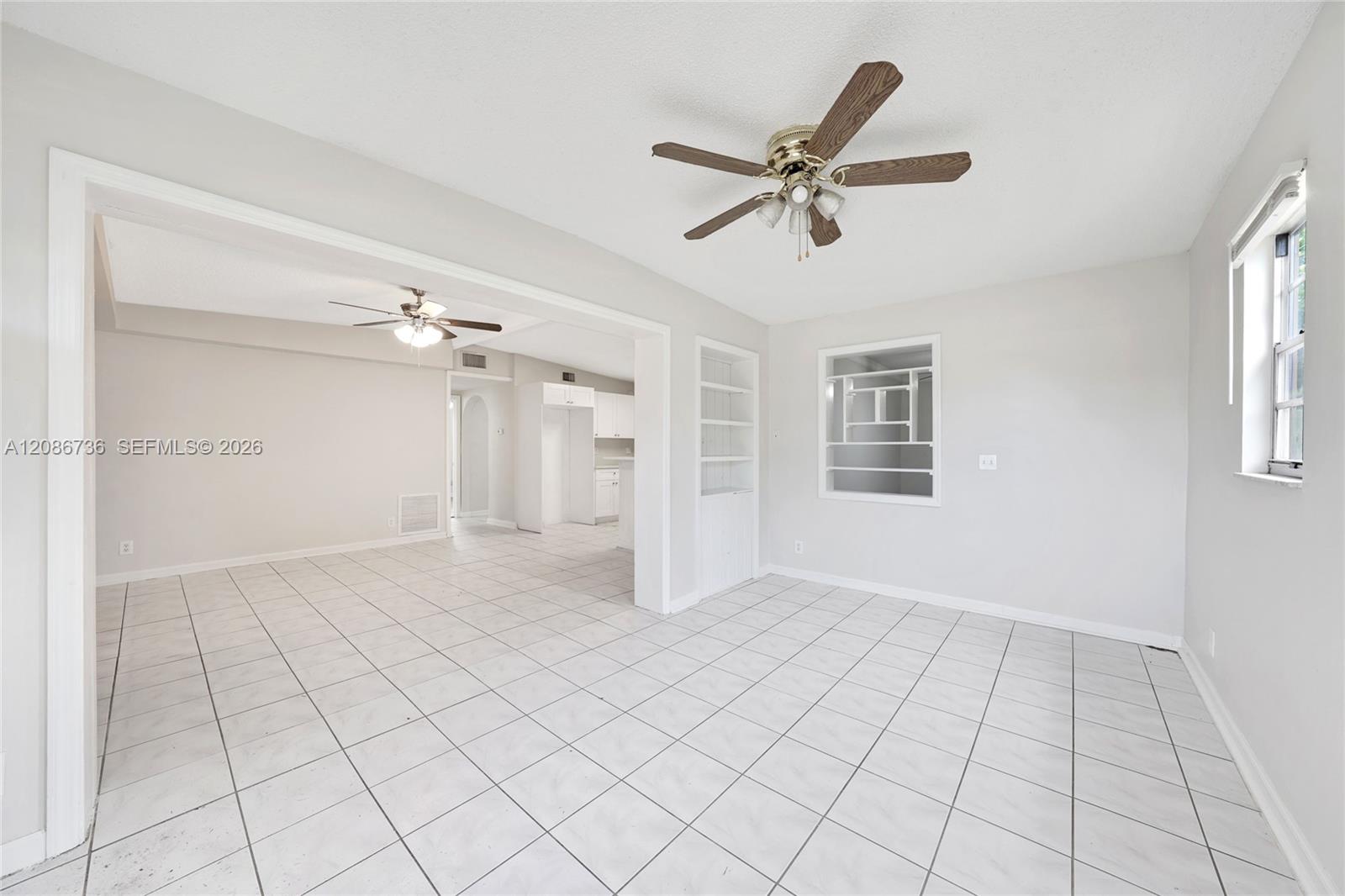 5618 Cinnamon Drive Property Photo 3
