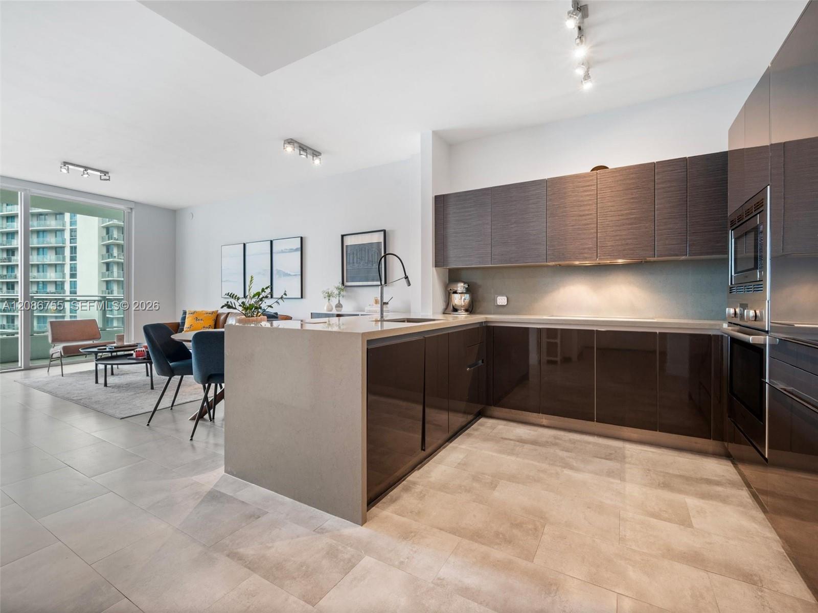 1080 Brickell Avenue 1403 Property Photo 10