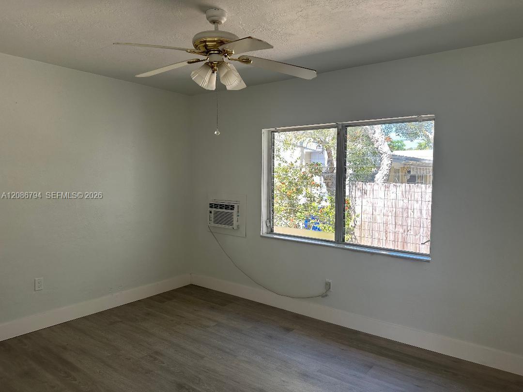 1948 Lincoln Street 2 Property Photo 6