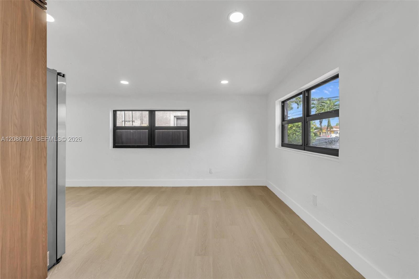 4250 Sw 24th Street Property Photo 12