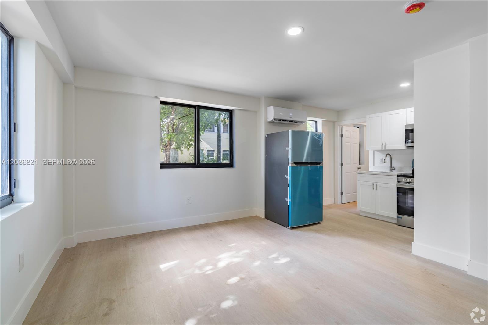 340 SW 5th Avenue 12 Property Photo 1