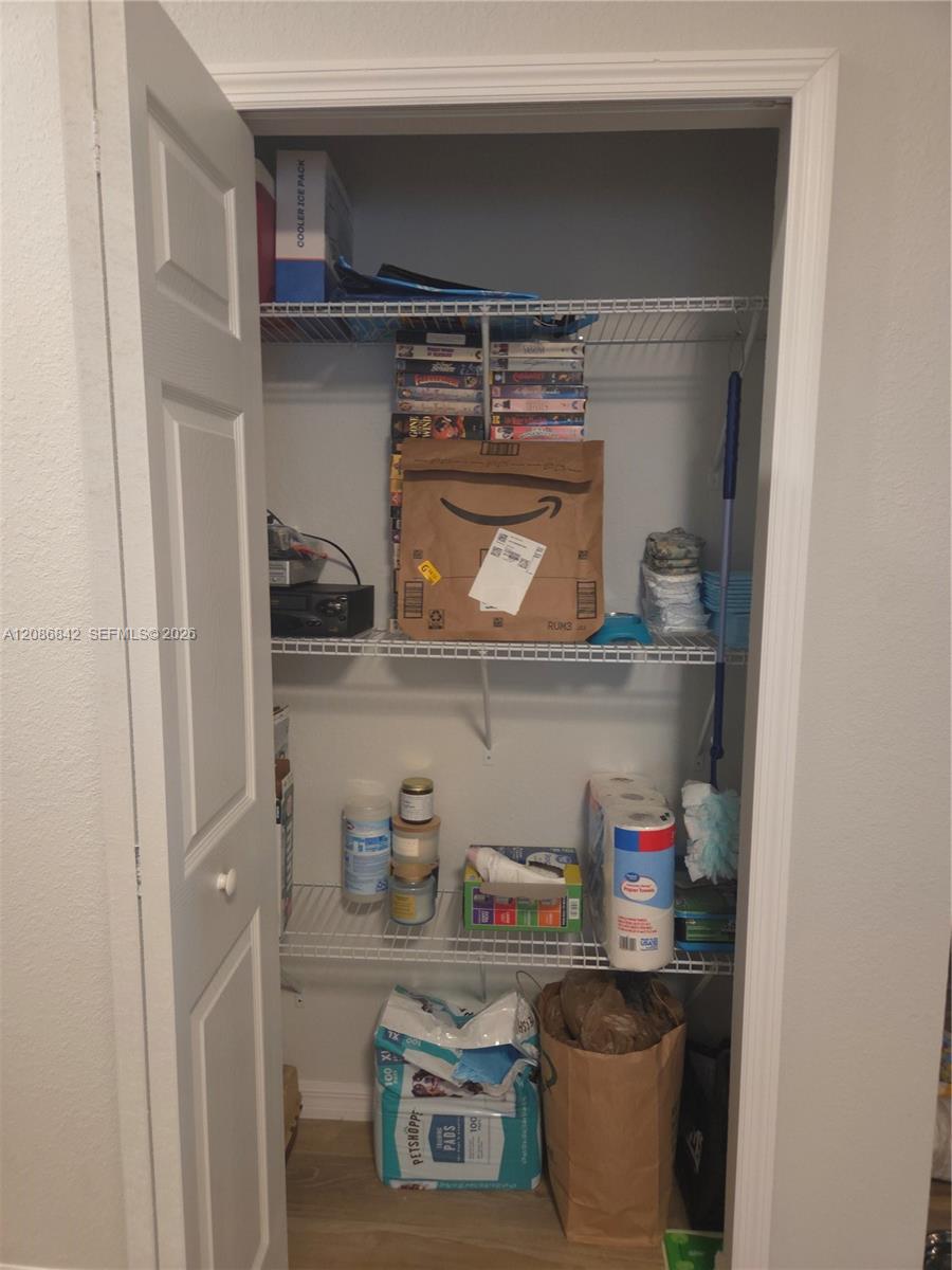 1498 Las Villa Boulevard Property Photo 13