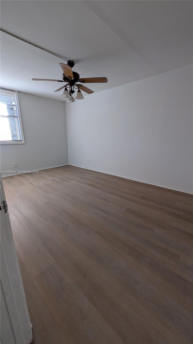 2701 Riverside Drive 206-b Property Photo 9