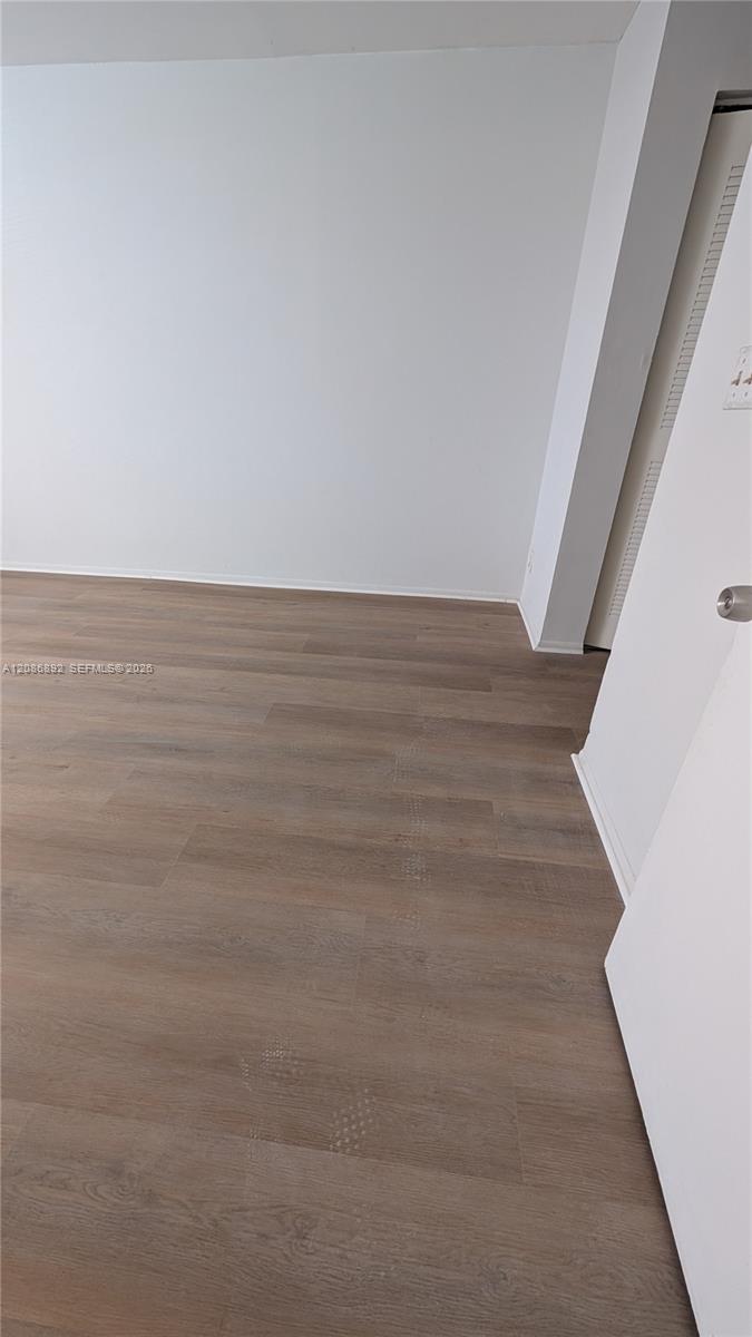 2701 Riverside Drive 206-b Property Photo 10