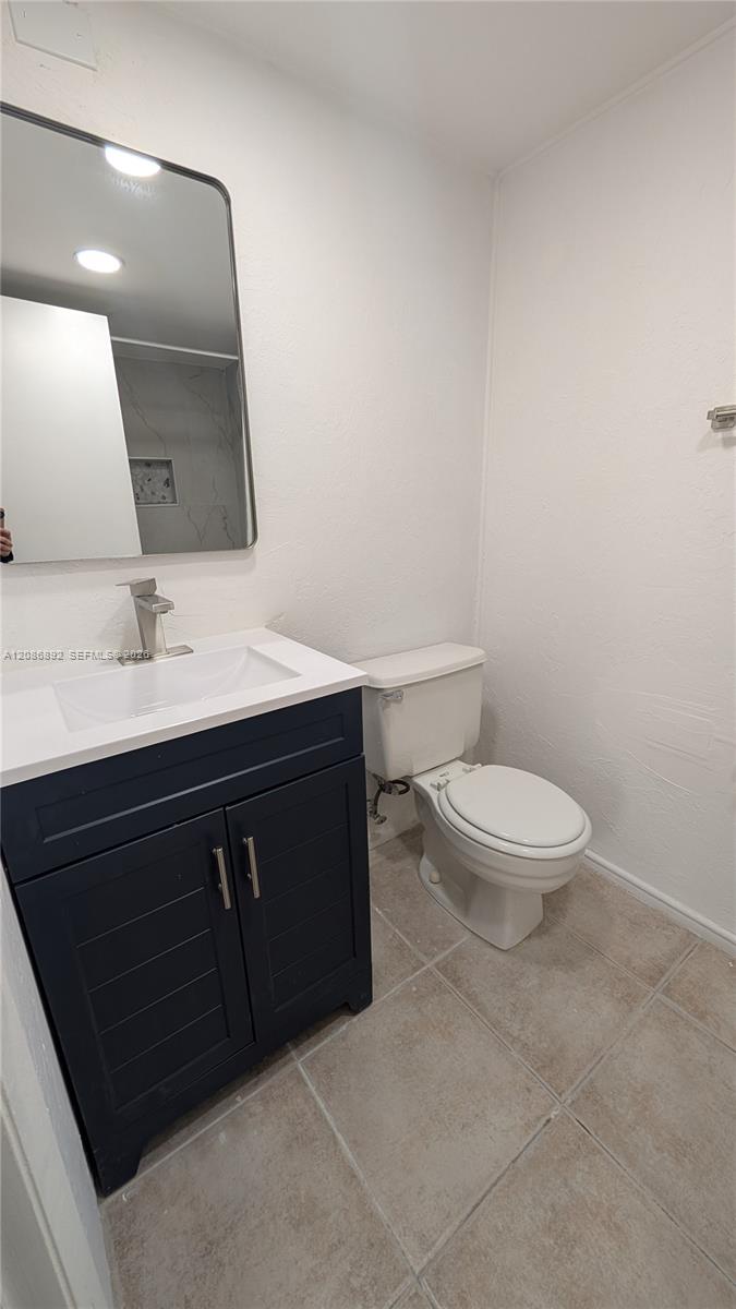 2701 Riverside Drive 206-b Property Photo 12