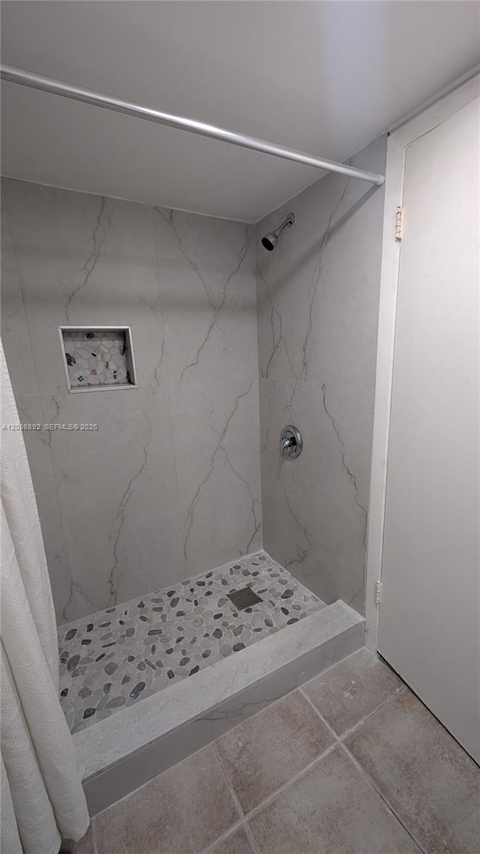 2701 Riverside Drive 206-b Property Photo 15
