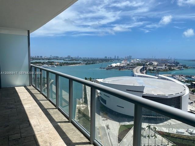 888 Biscayne Boulevard 2602 Property Photo 1