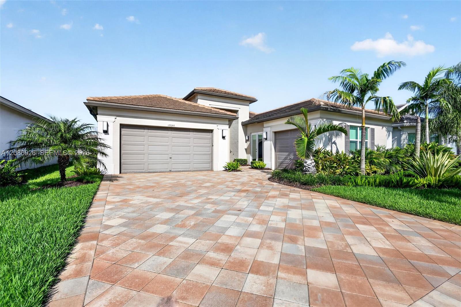 12046 Sw Laguna Bay Parkway Property Photo 1