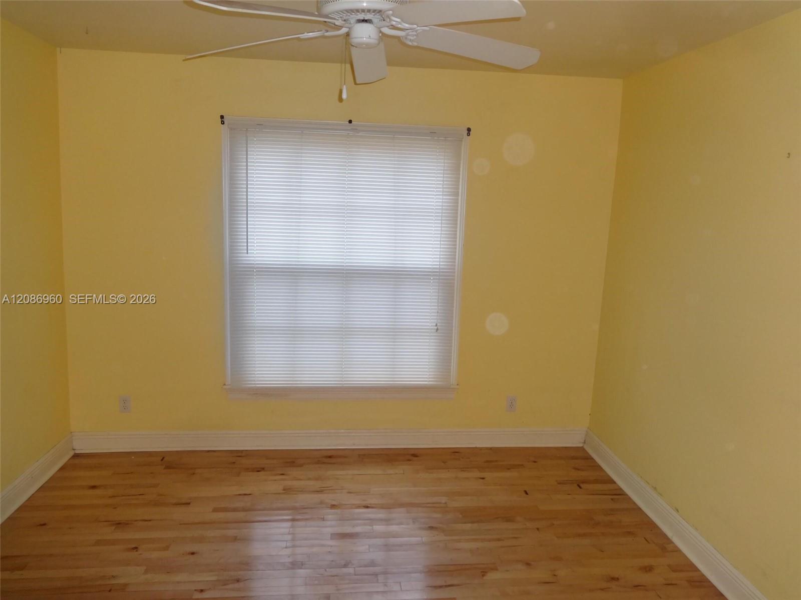 1212 Se 6th Street 1-4 Property Photo 7