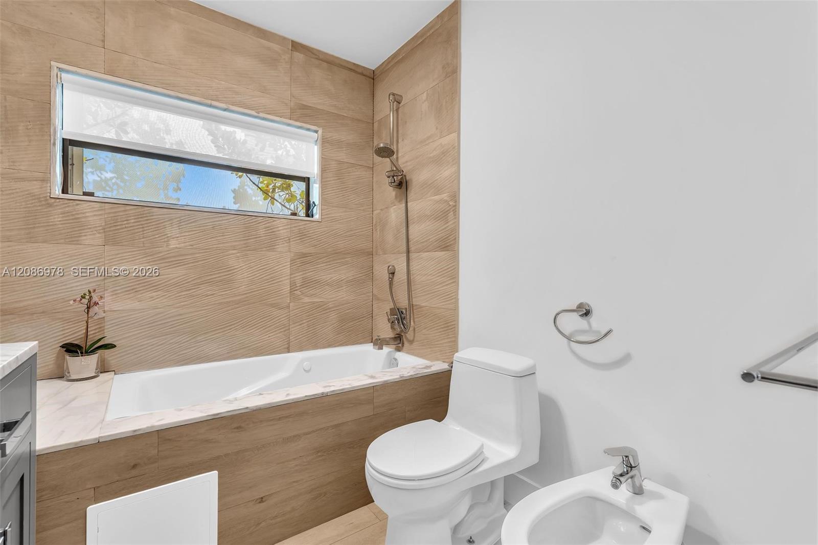1405 Stillwater Drive Property Photo 41