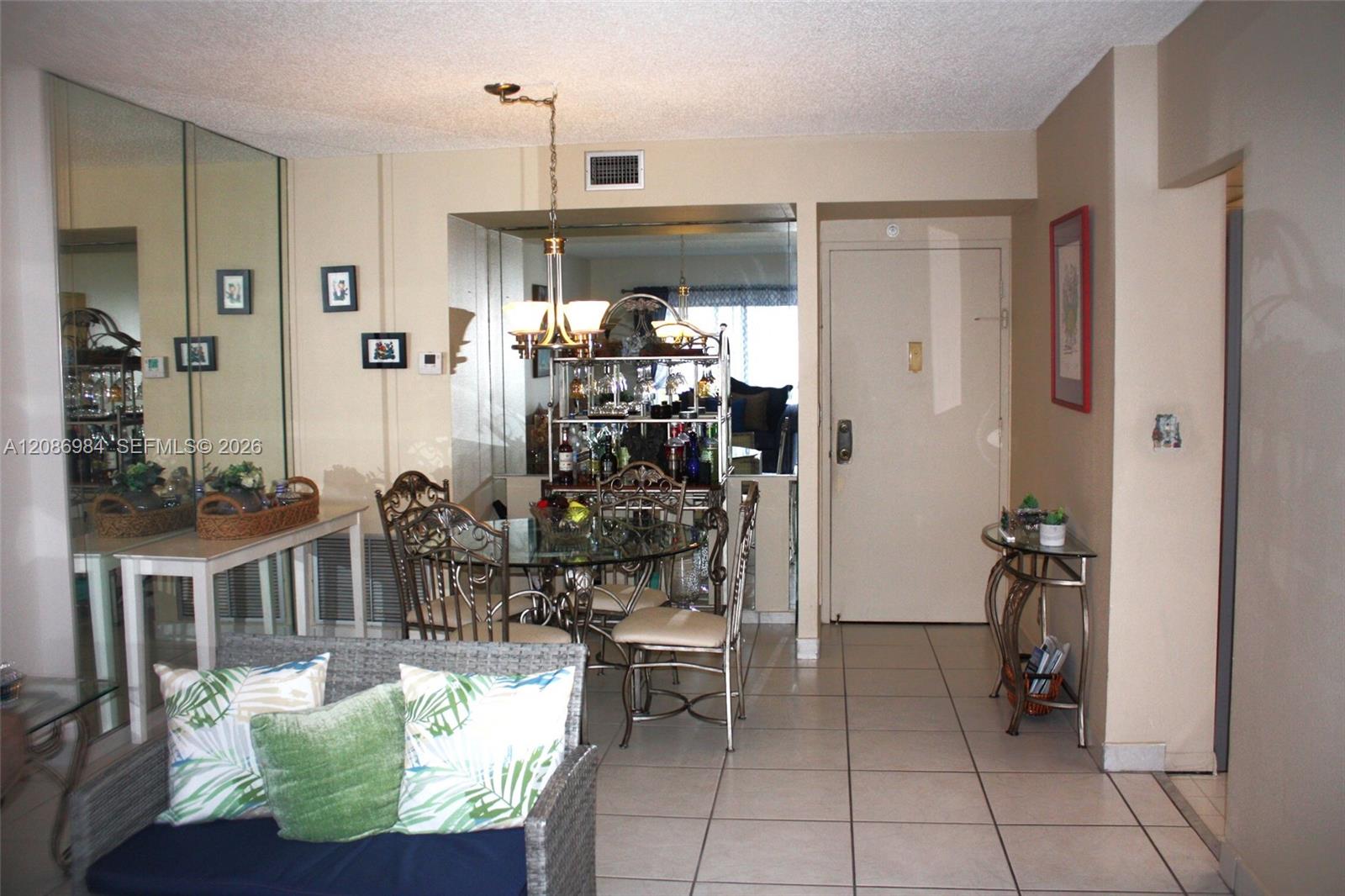 4200 Hillcrest Drive 618 Property Photo 14