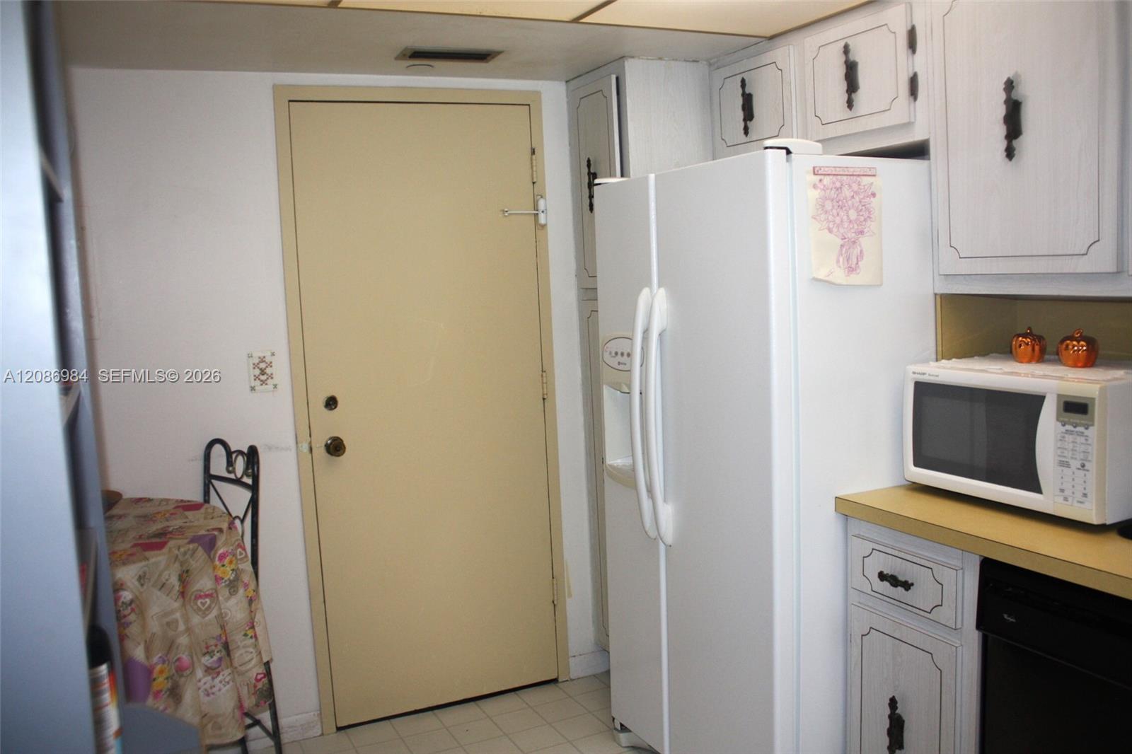 4200 Hillcrest Drive 618 Property Photo 18