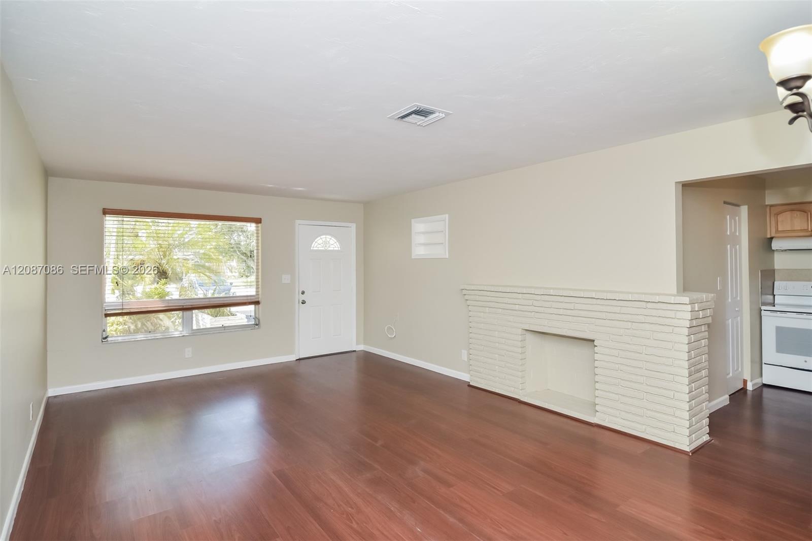 3141 Sw 17th Street Property Photo 2