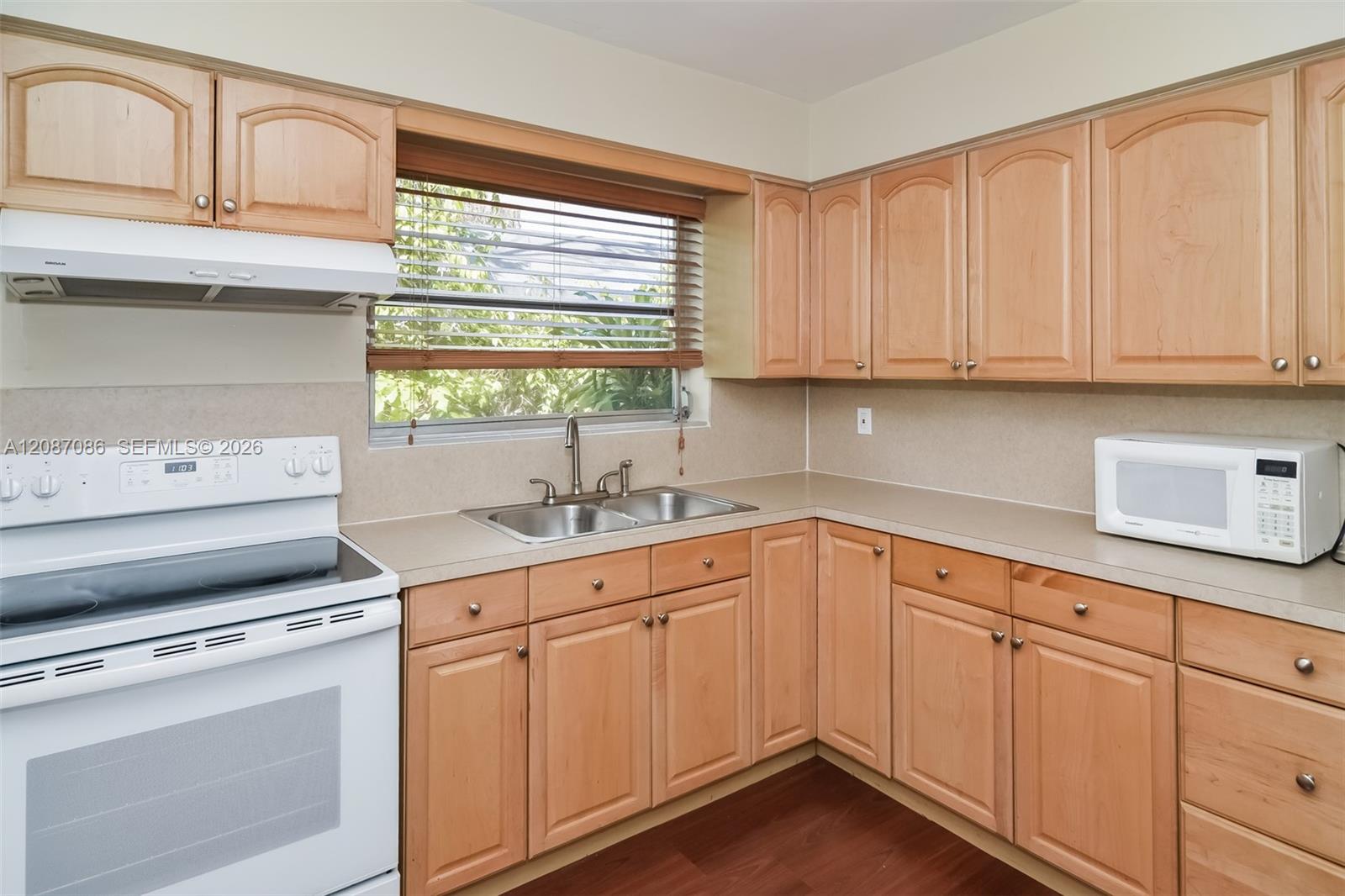 3141 Sw 17th Street Property Photo 7