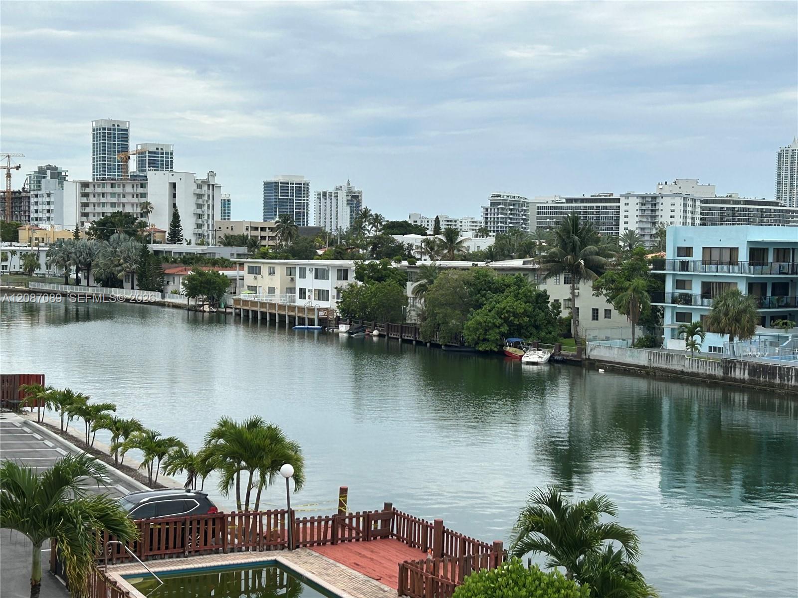 110 S Shore Drive 4E Property Photo 1